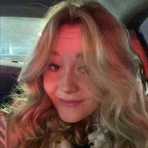 Meet your Posher, Abby